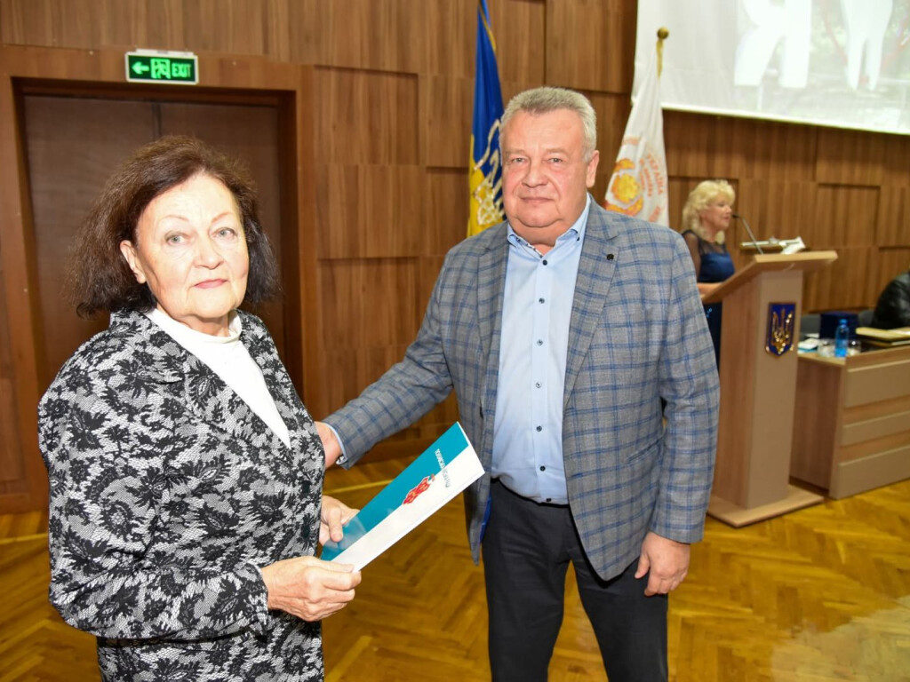 Вітання та найкращі побажання ювілярці