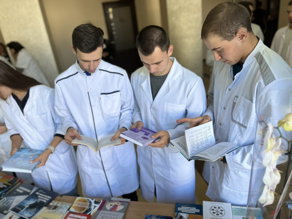 Бібліотека – твоя сінергія перемоги