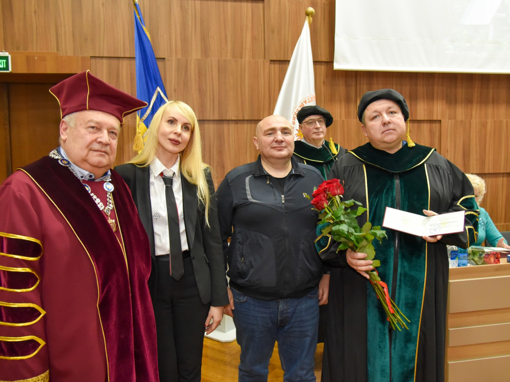 Вітаємо з нагородами