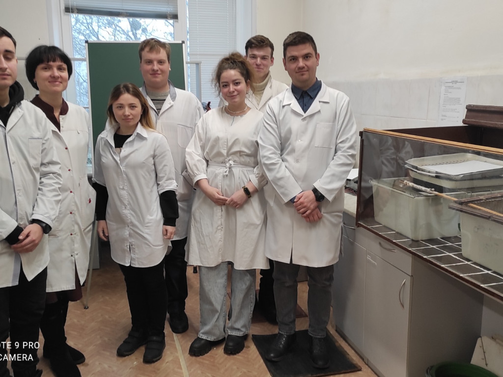 У науковій лабораторії кафедри