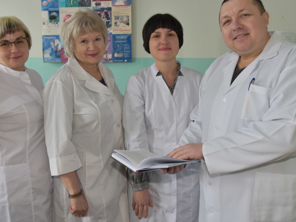 Презентація нового навчального посібника «Медична рецептура та загальна фармакологія»